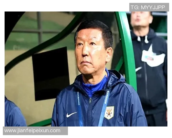 李芳专访：从绿茵场到人生舞台的足球旅程回顾与展望