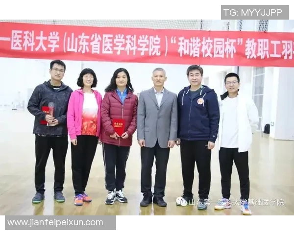 深圳羽毛球队团队协作引发热议球员间默契与配合的争论分析